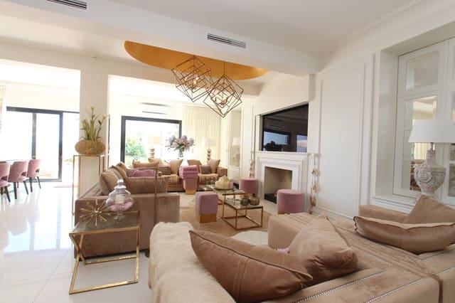 4 slaapkamer Villa te koop in Moraira, Teulada-Moraira met zwembad - € 5.850.000 (Ref: 7664627)