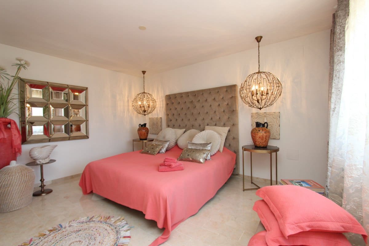 4 slaapkamer Villa te koop in Moraira met zwembad - € 5.850.000 (Ref: 7664627)