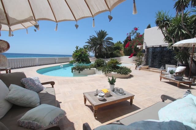 4 slaapkamer Villa te koop in Moraira, Teulada-Moraira met zwembad - € 5.850.000 (Ref: 7664627)