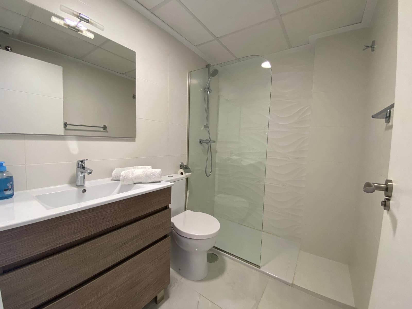 2 slaapkamer Appartement voor vakantieverhuur in La Marina met zwembad garage - € 420 (Ref: 7680949)