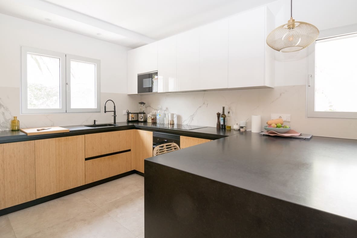 Chalet de 4 habitaciones en Dénia en venta - 895.000 € (Ref: 7701797)