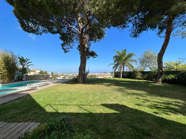 Chalet de 4 habitaciones en Dénia en venta - 895.000 € (Ref: 7701797)