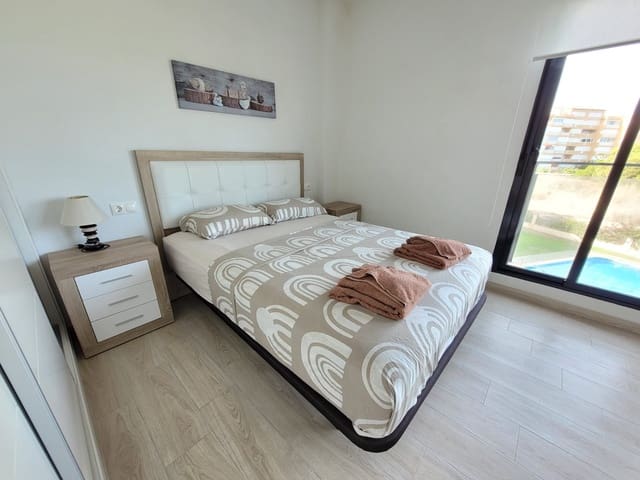   2 soveværelse   ferieLejlighed i La Mata, Torrevieja med   swimmingpool   - € 399 (Ref: 7707665)
