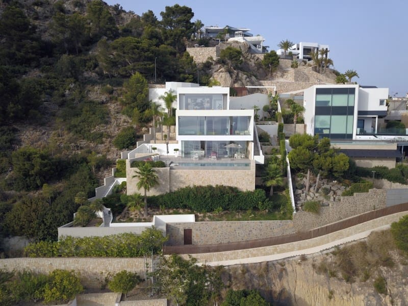 3 bedroom Villa for sale in Calpe / Calp - € 2,980,000 (Ref: 7784881)