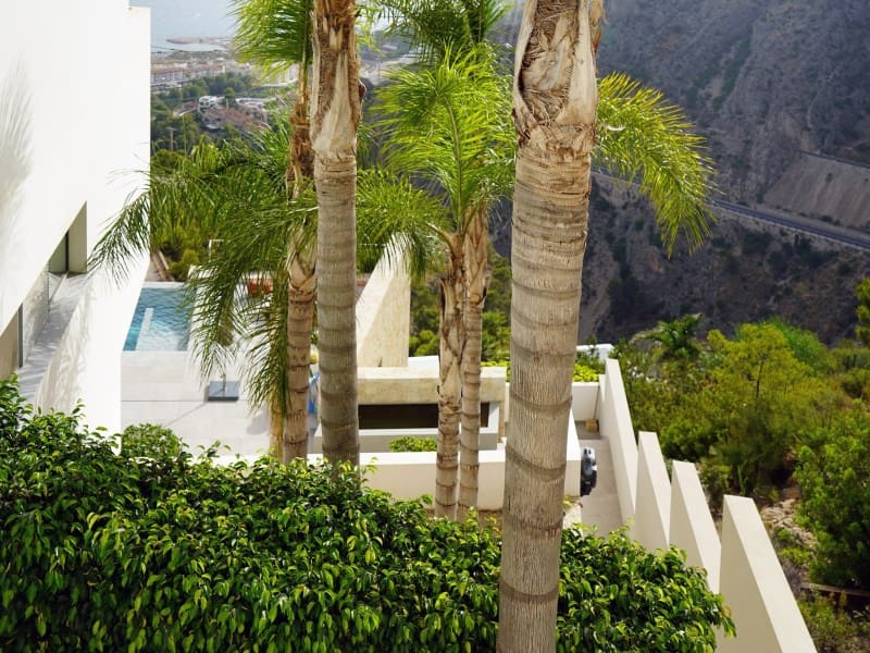 3 bedroom Villa for sale in Calpe / Calp - € 2,980,000 (Ref: 7784881)