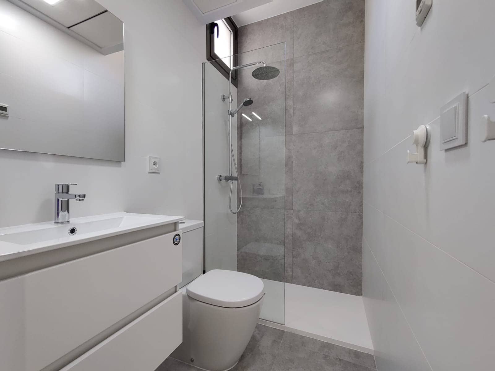 3 camera da letto Villa da affitare come casa vacanza in Villamartin con piscina garage - 910 € (Rif: 7824123)