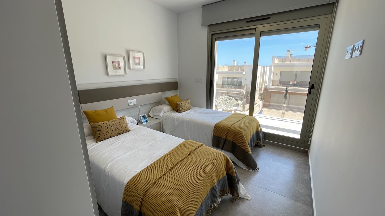 3 camera da letto Villa da affitare come casa vacanza in Villamartin con piscina garage - 910 € (Rif: 7824123)