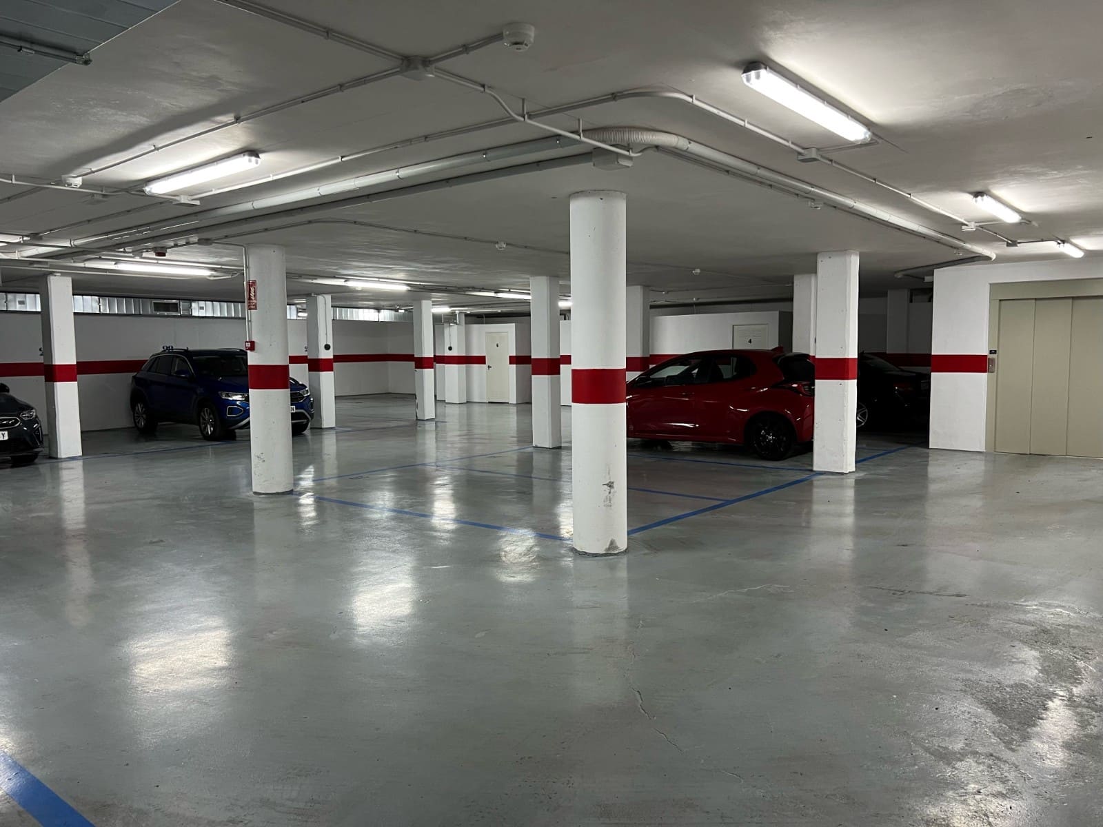 3 sypialnia Apartament na kwatery wakacyjne w Torrevieja z basenem garażem - 595 € (Ref: 8057494)