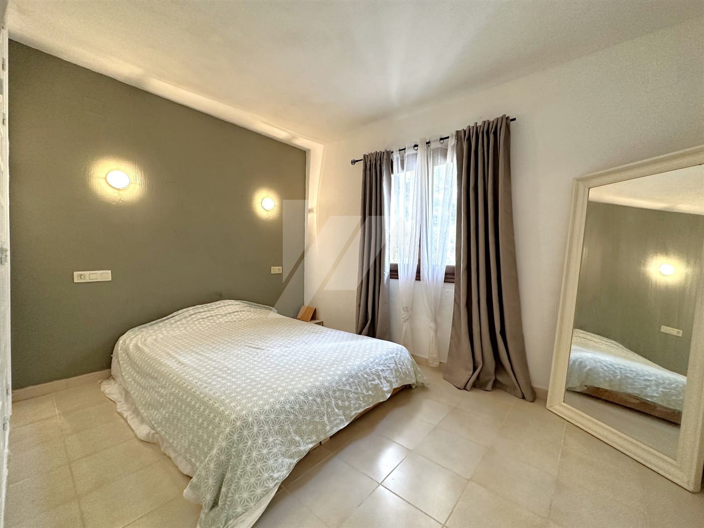 2 bedroom Villa for sale in Moraira with pool - € 550,000 (Ref: 8094742)