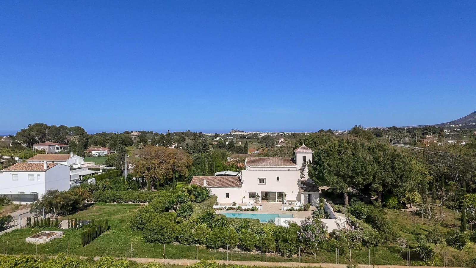 5 sypialnia Finka/Dom wiejski na sprzedaż w Denia z basenem - 1 095 000 € (Ref: 8133284)