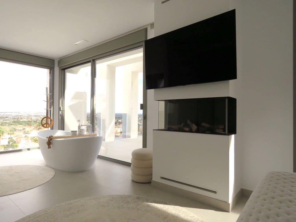 4 chambre Villa/Maison à vendre à Ciudad Quesada avec piscine garage - 1 799 000 € (Ref: 8134614)