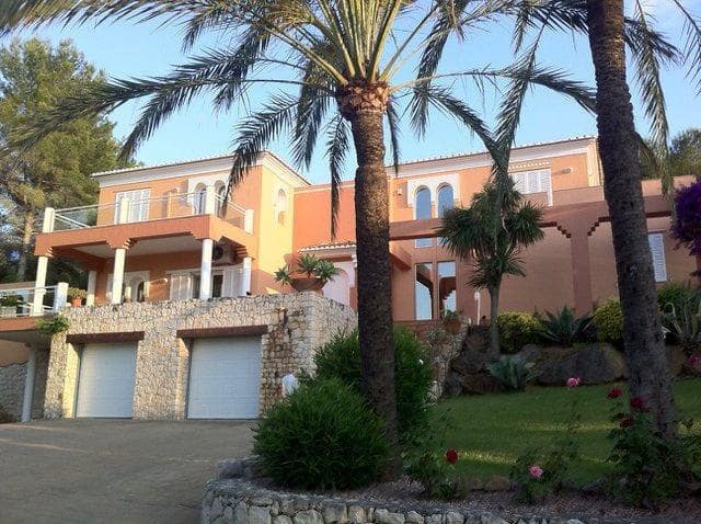 4 slaapkamer Finca/Landhuis te koop in Denia met zwembad - € 1.360.000 (Ref: 8166499)
