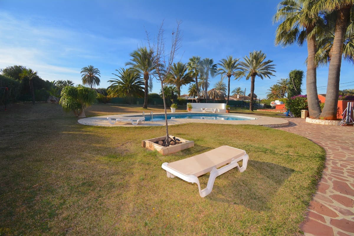 5 makuuhuone Maalaistalo myytävänä paikassa Denia mukana uima-altaan - 895 000 € (Ref: 8166509)