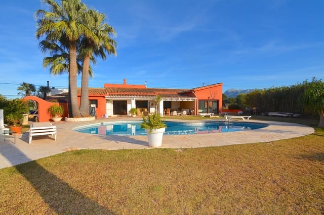 5 slaapkamer Finca/Landhuis te koop in Dénia met zwembad - € 895.000 (Ref: 8166509)