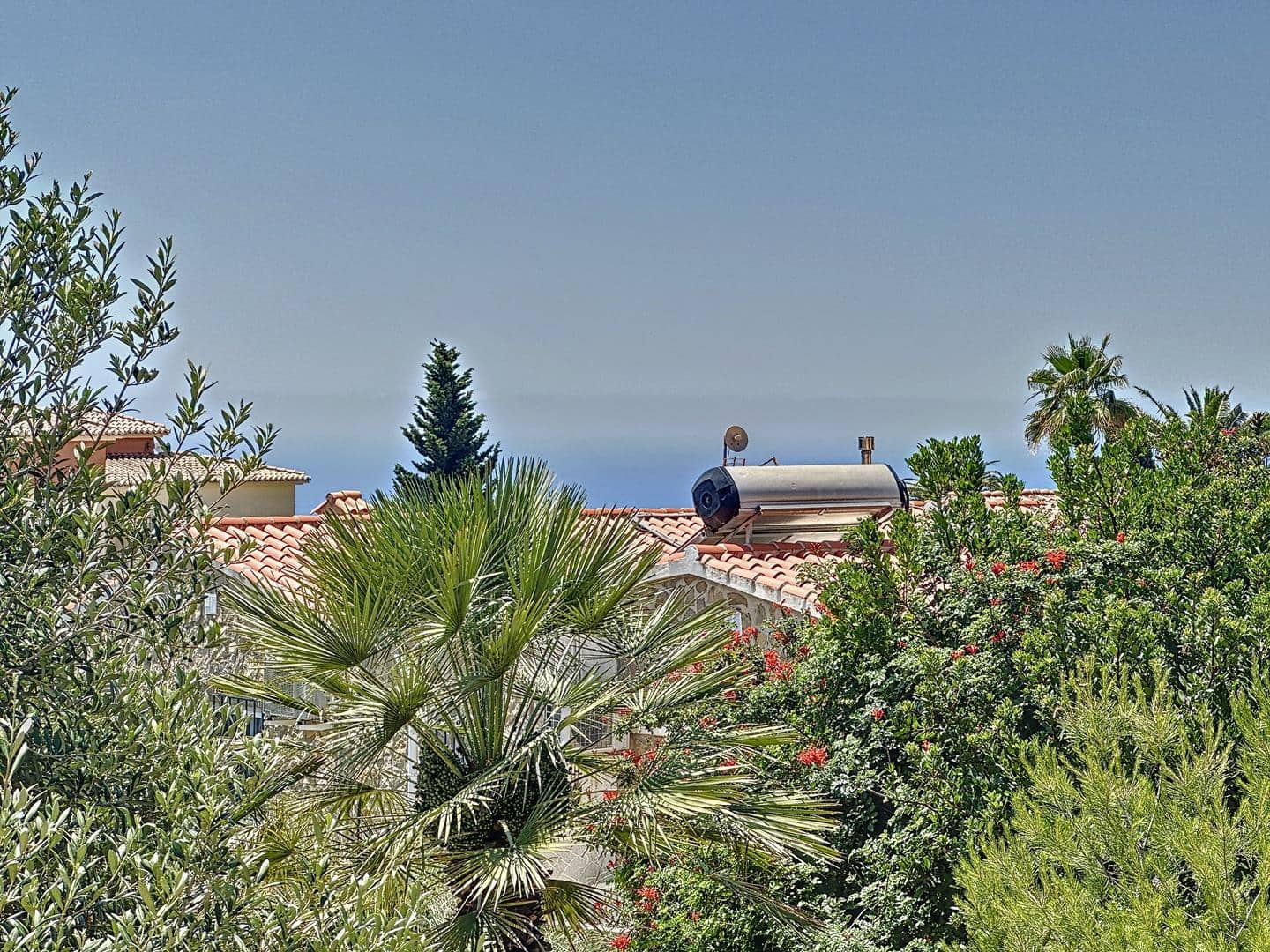 4 bedroom Villa for sale in Moraira with pool - € 750,000 (Ref: 8166514)