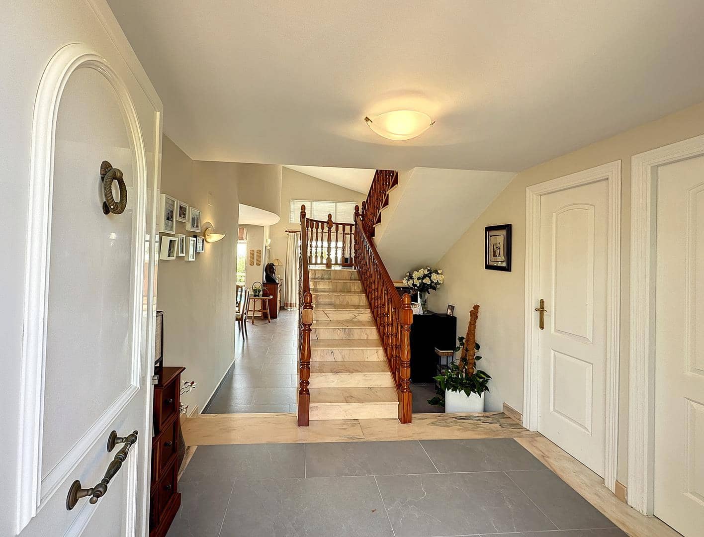 4 bedroom Villa for sale in Moraira with pool - € 750,000 (Ref: 8166514)