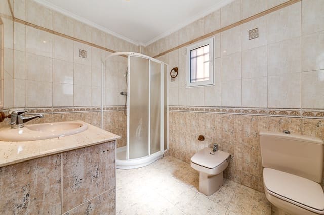 4 makuuhuone Huvila myytävänä paikassa La Mata, Torrevieja mukana uima-altaan - 850 000 € (Ref: 8217214)