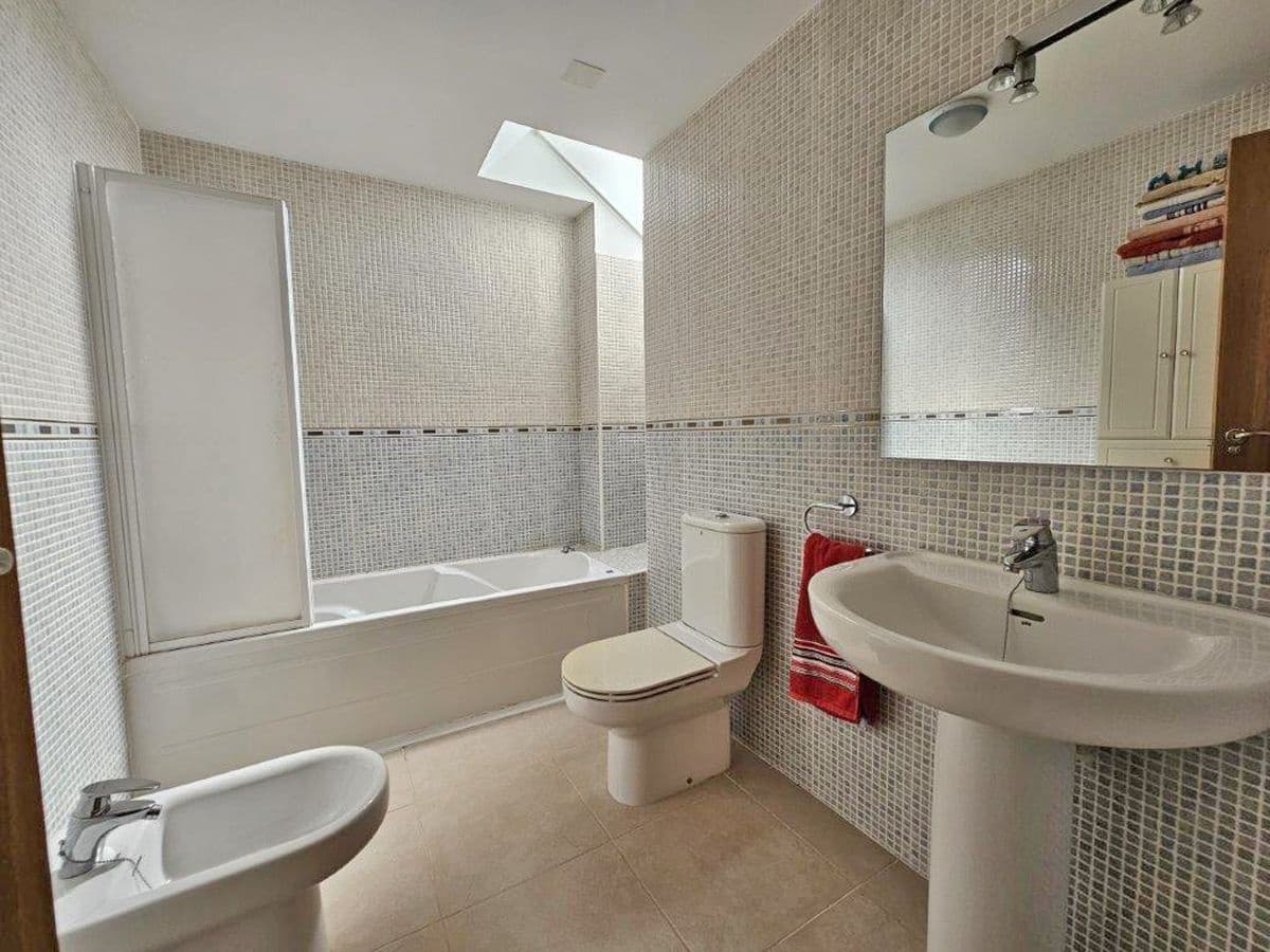 3 slaapkamer Penthouse te koop in Denia met zwembad - € 485.000 (Ref: 8299975)