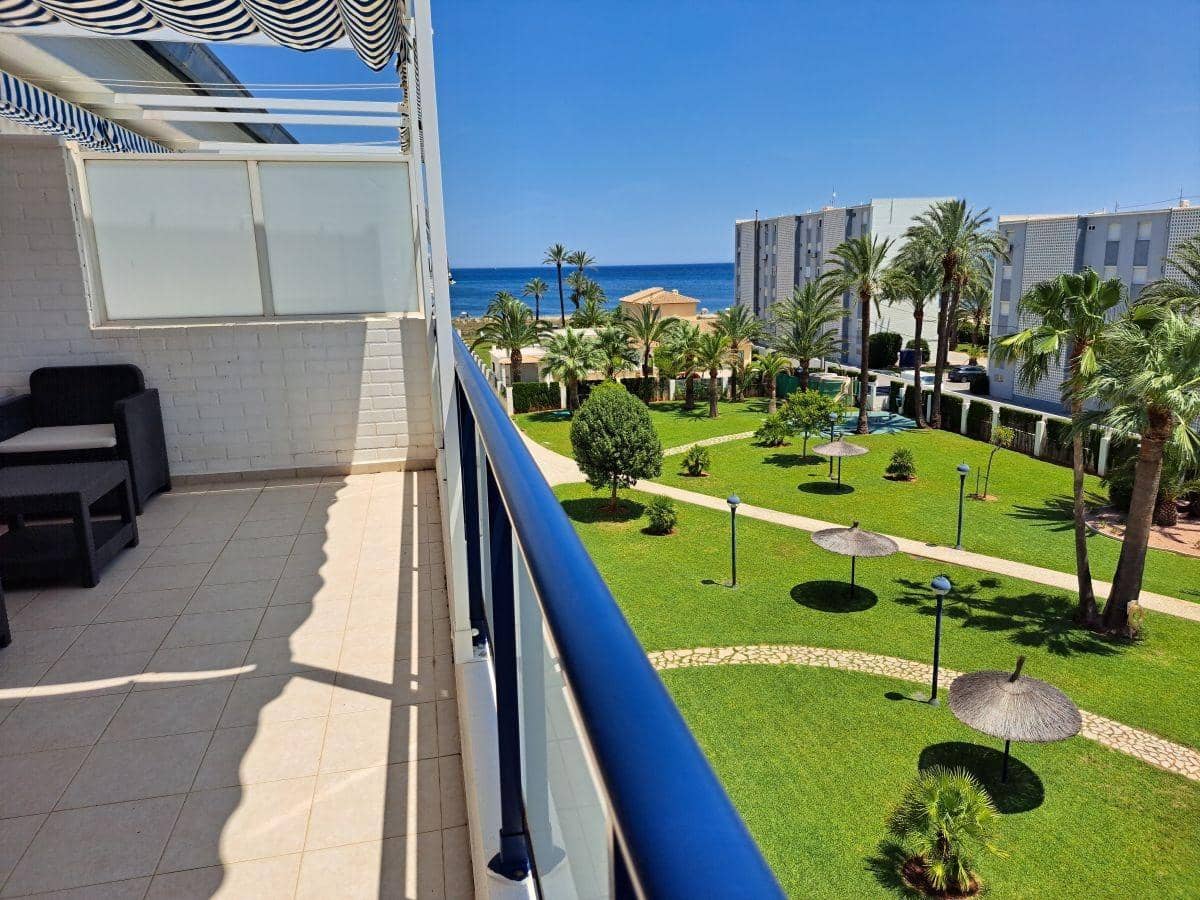 3 slaapkamer Penthouse te koop in Denia met zwembad - € 485.000 (Ref: 8299975)
