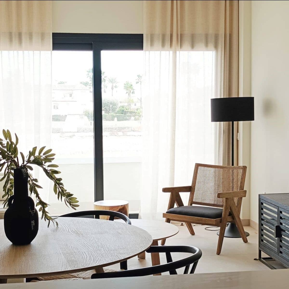 Apartamento de 2 habitaciones en Torrevieja en venta con piscina - 330.000 € (Ref: 8299981)