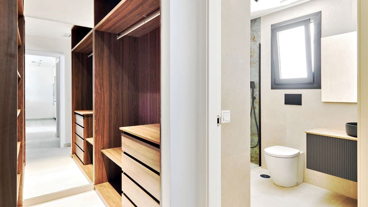 Apartamento de 2 habitaciones en Torrevieja en venta con piscina - 330.000 € (Ref: 8299981)