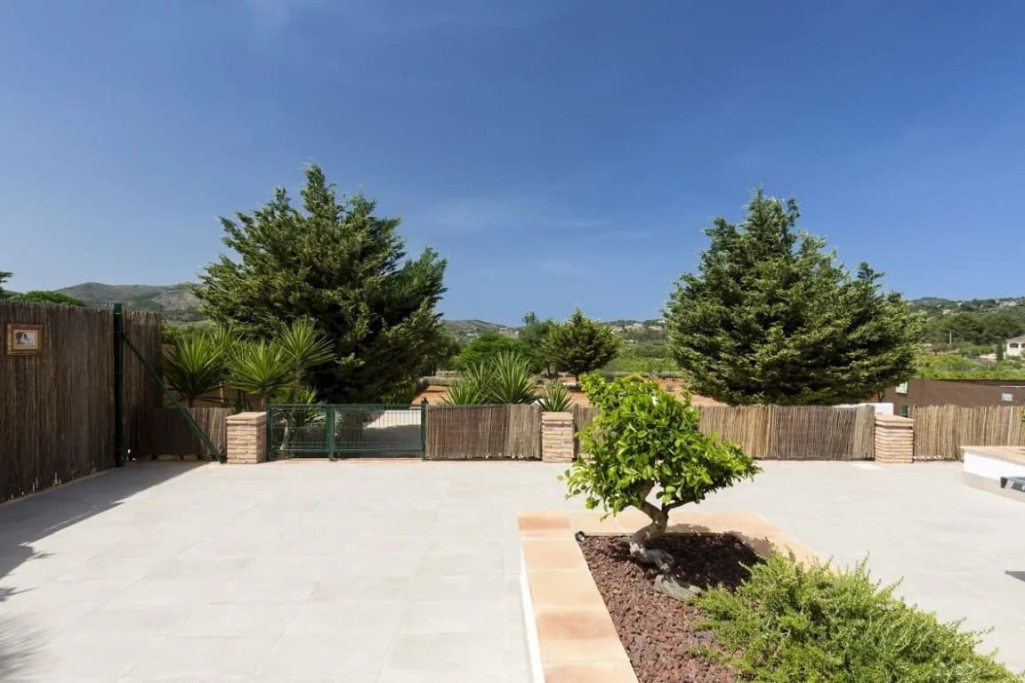 12 slaapkamer Finca/Landhuis te koop in Jalon / Xalo met zwembad - € 1.550.000 (Ref: 8299990)