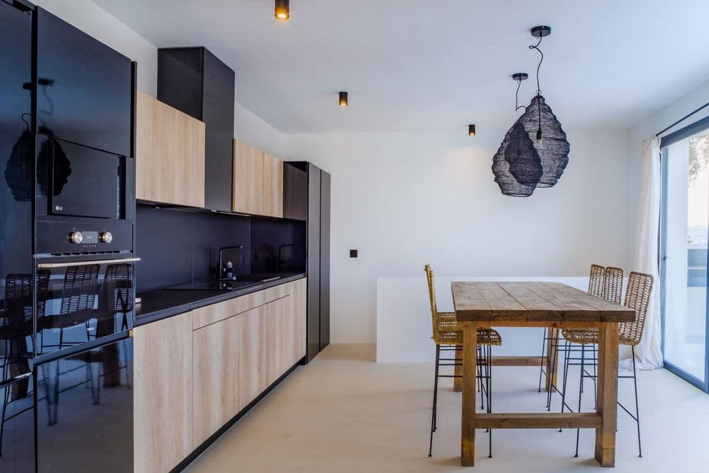 4 bedroom Villa for sale in Javea / Xabia with pool - € 1,295,000 (Ref: 8300002)