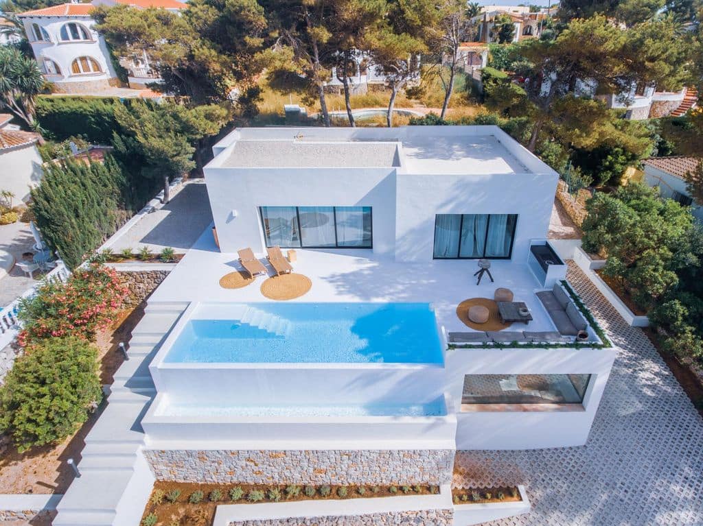 4 bedroom Villa for sale in Javea / Xabia with pool - € 1,295,000 (Ref: 8300002)