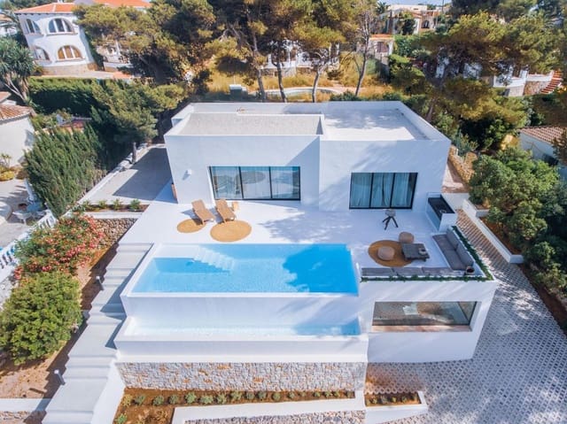 4 bedroom Villa for sale in Javea / Xàbia with pool - € 1,295,000 (Ref: 8300002)
