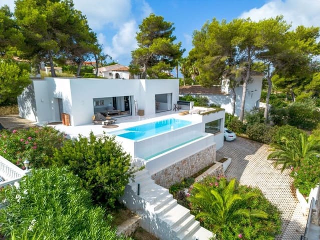 4 bedroom Villa for sale in Javea / Xàbia with pool - € 1,295,000 (Ref: 8300002)