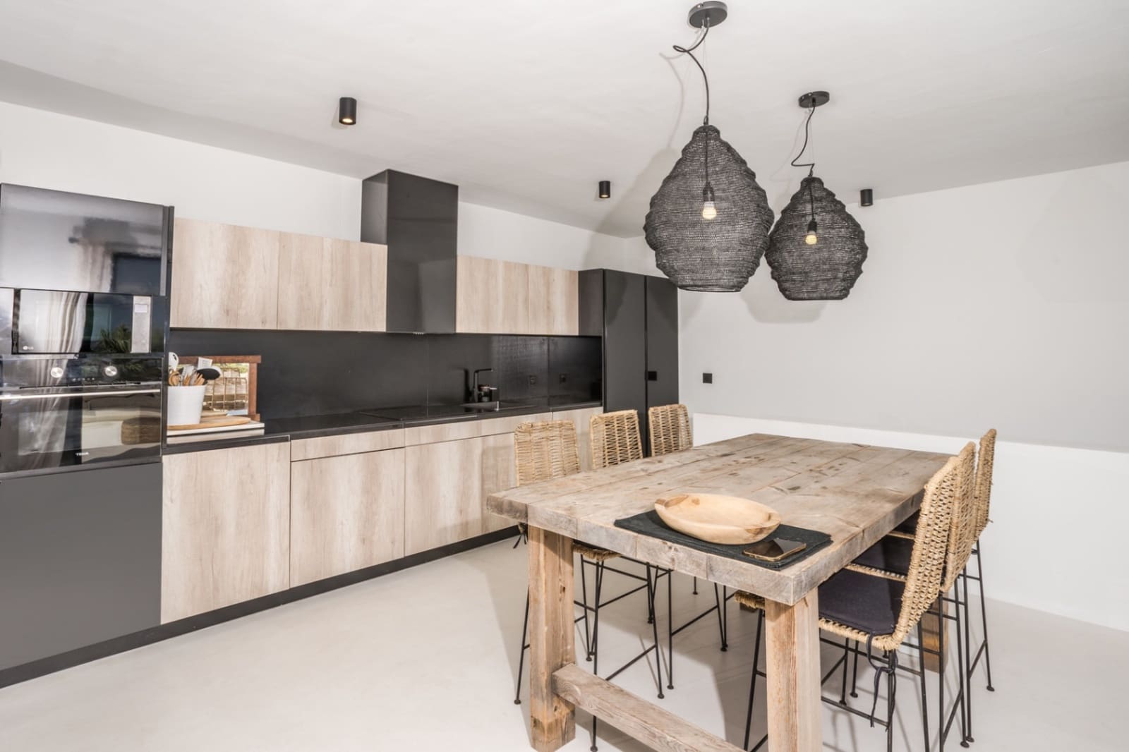 4 bedroom Villa for sale in Javea / Xabia with pool - € 1,295,000 (Ref: 8300002)