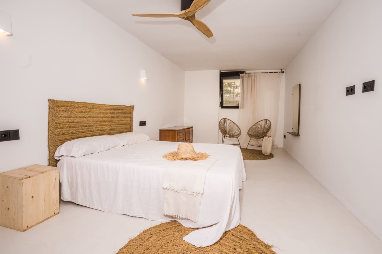 4 bedroom Villa for sale in Javea / Xabia with pool - € 1,295,000 (Ref: 8300002)