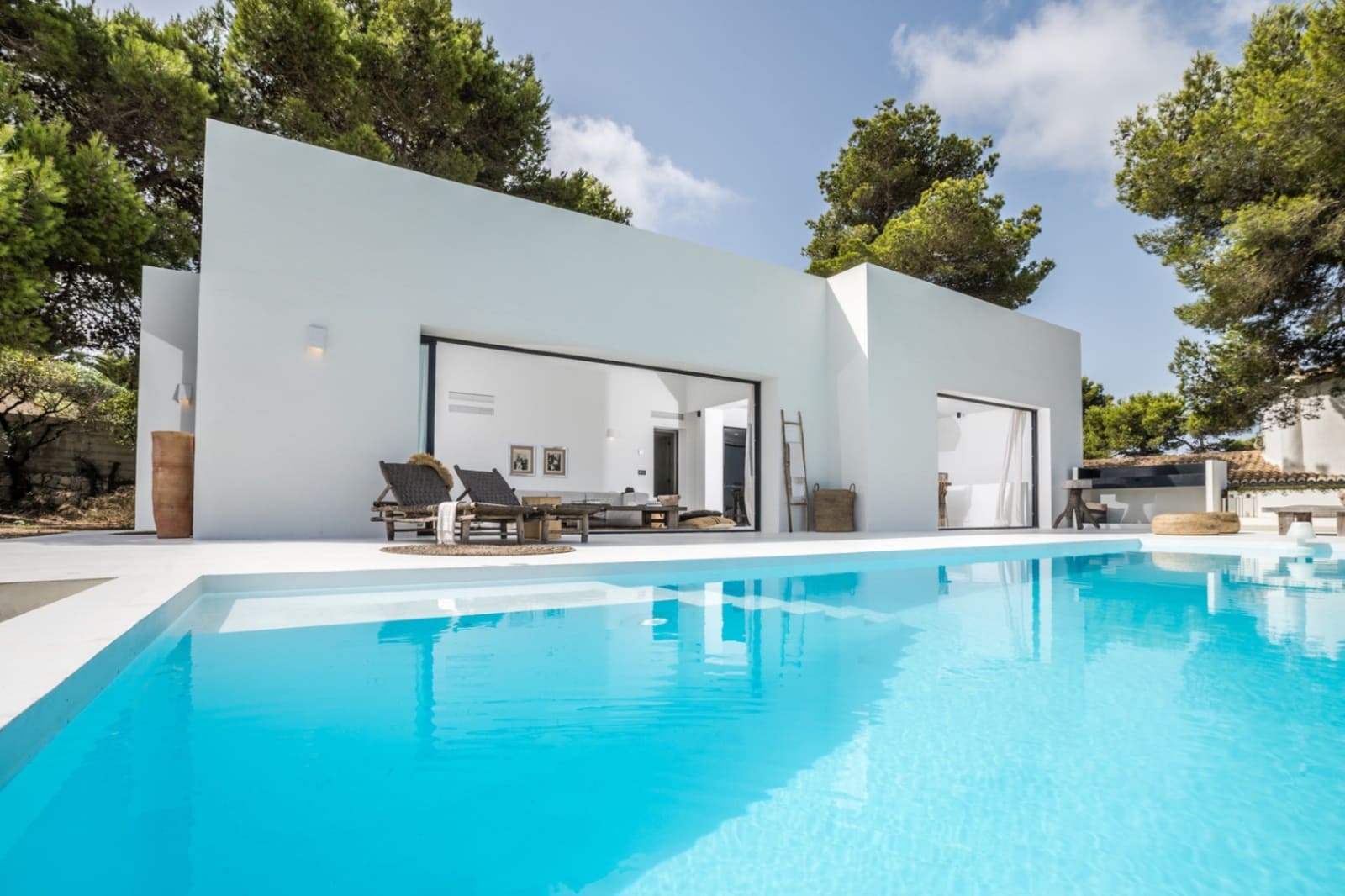 4 bedroom Villa for sale in Javea / Xabia with pool - € 1,295,000 (Ref: 8300002)