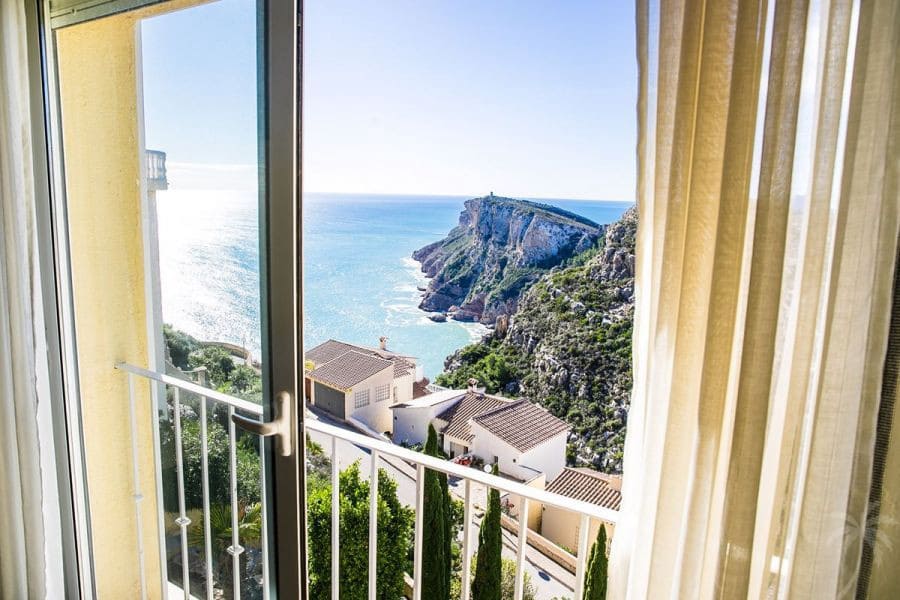 Chalet de 4 habitaciones en Moraira en venta con piscina - 749.000 € (Ref: 8348876)