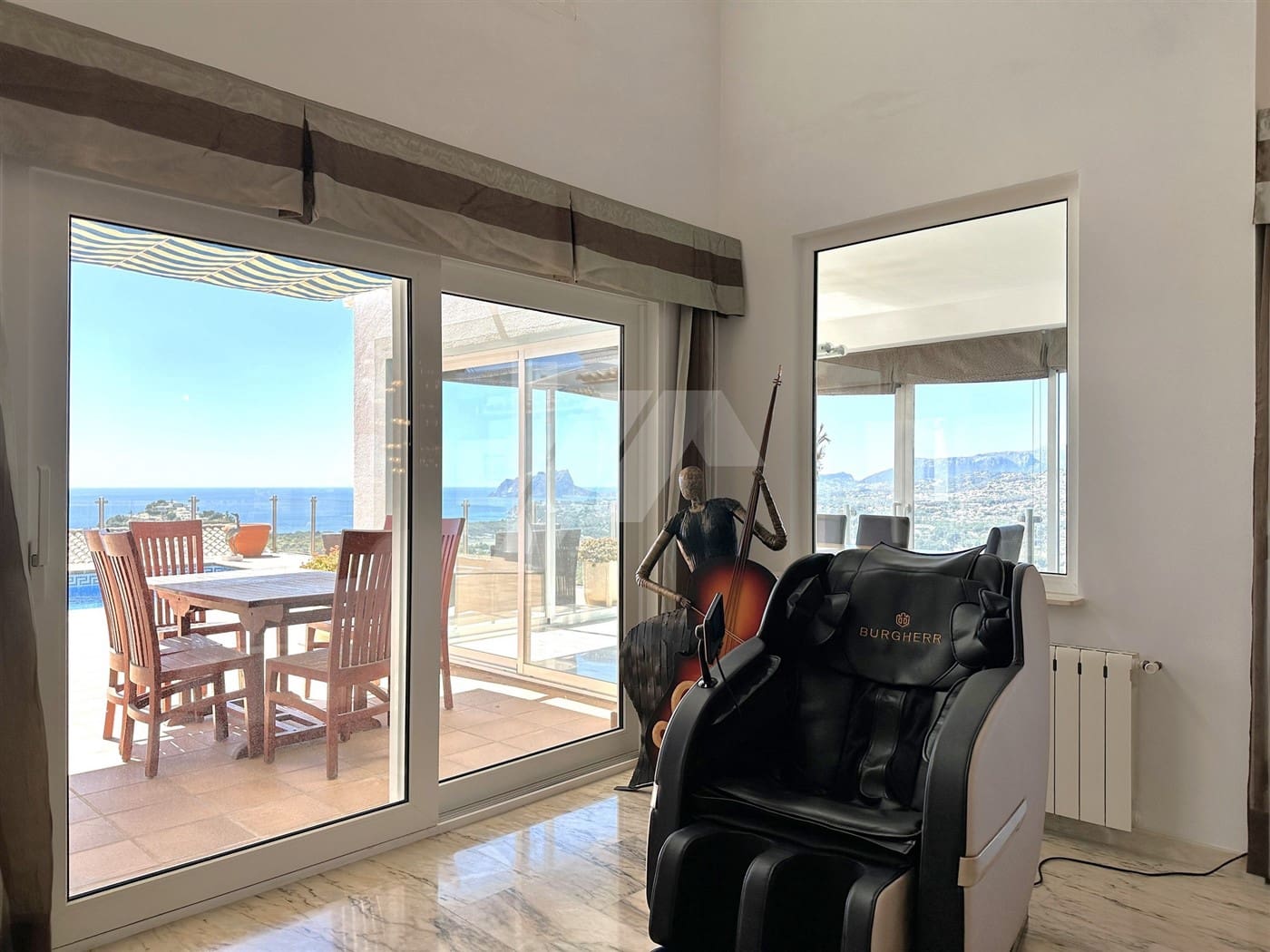 3 Zimmer Villa zu verkaufen in Moraira mit Pool - 990.000 € (Ref: 8353680)