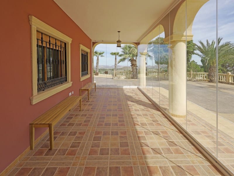 3 Zimmer Villa zu verkaufen in Novelda - 695.000 € (Ref: 8413136)