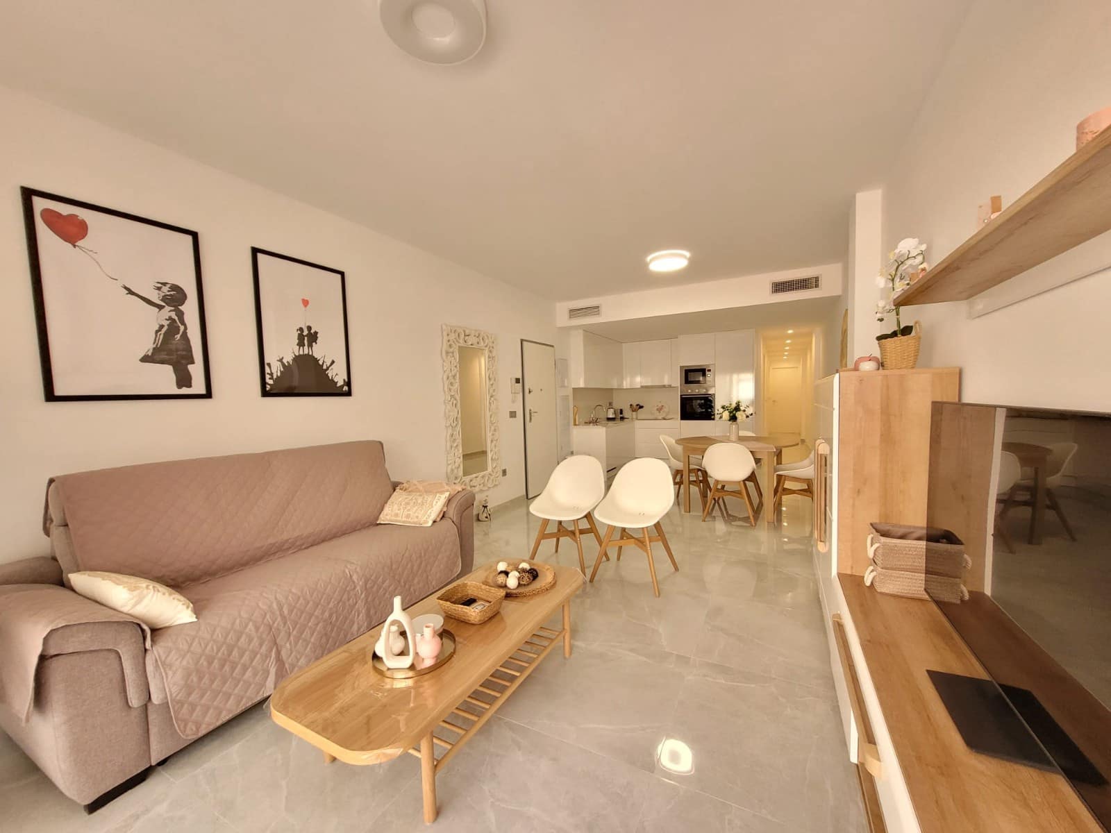 2 bedroom Apartment for holiday rental in Torrevieja with pool - € 525 (Ref: 8447409)