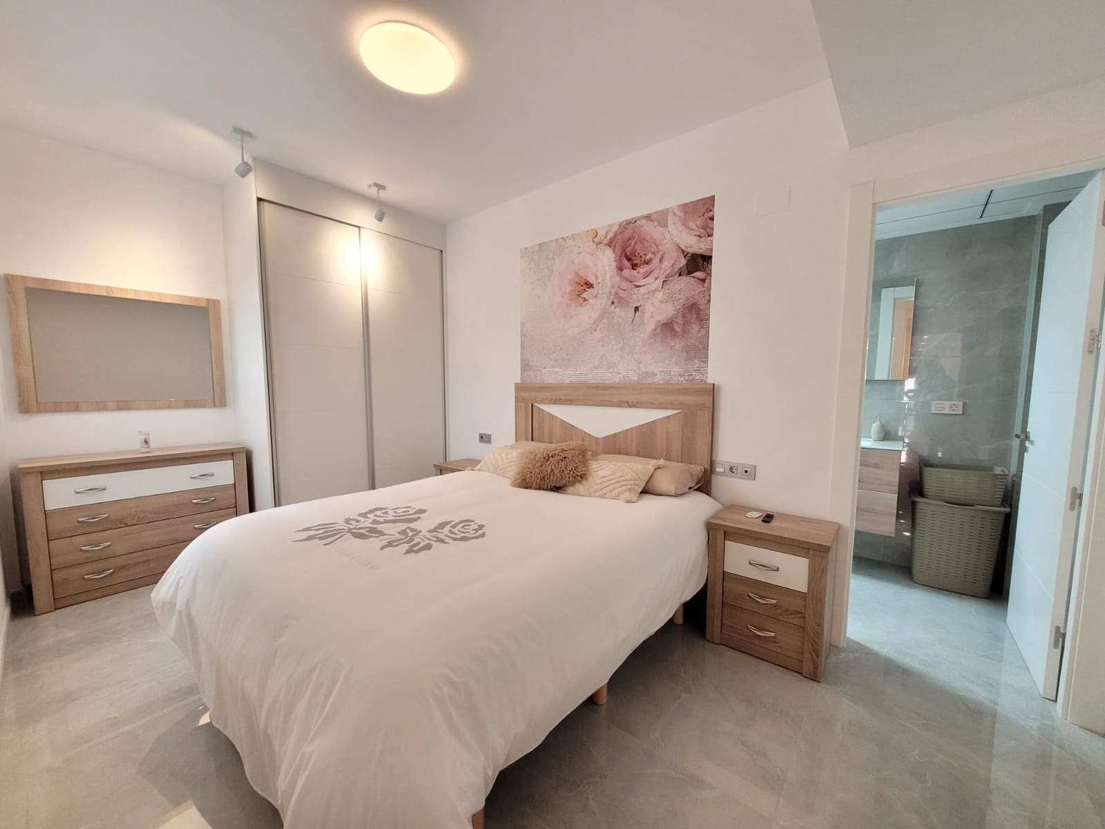 2 bedroom Apartment for holiday rental in Torrevieja with pool - € 525 (Ref: 8447409)