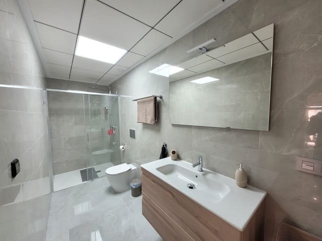   2 soveværelse   ferieLejlighed i Playa del Cura, Torrevieja med   swimmingpool   - € 525 (Ref: 8447409)