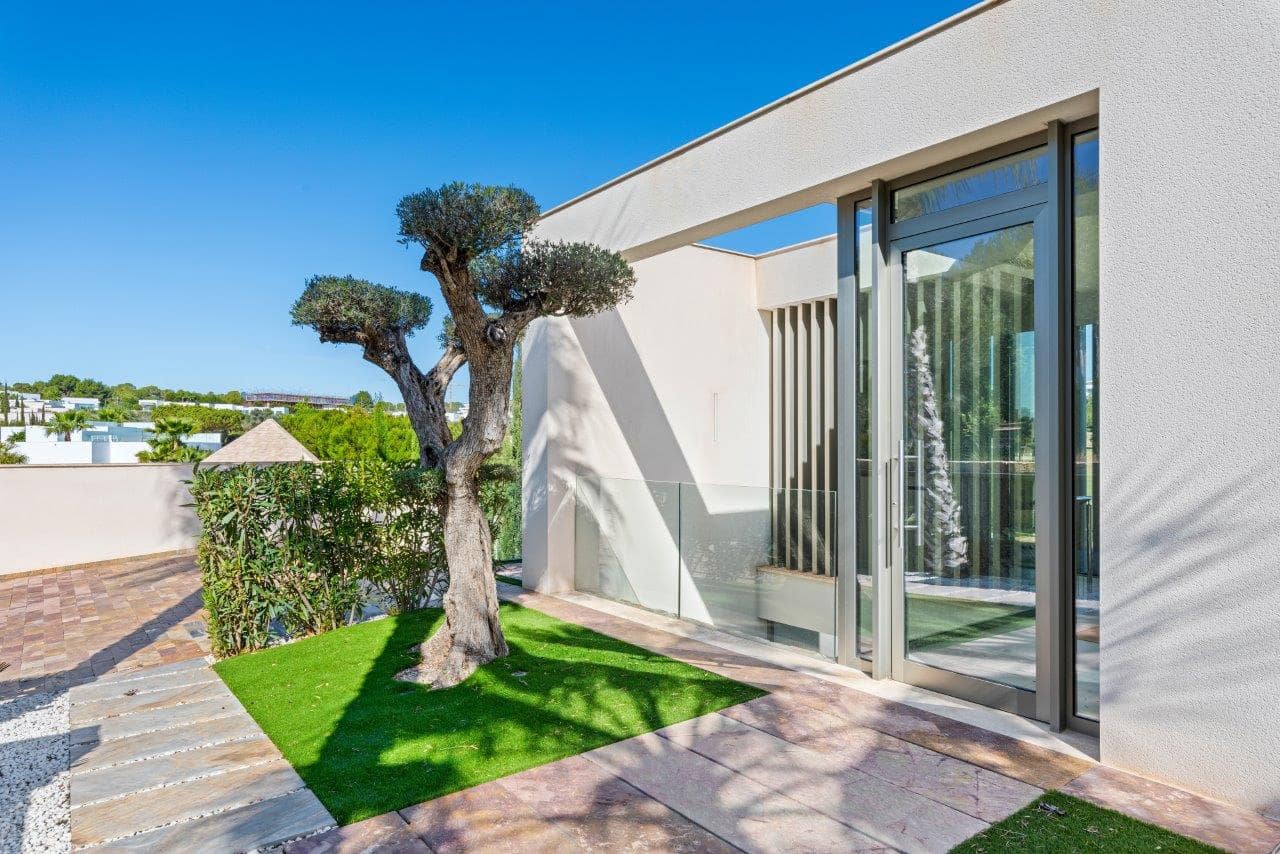 5 bedroom Villa for sale in Las Colinas Golf with pool - € 1,995,000 (Ref: 8466524)