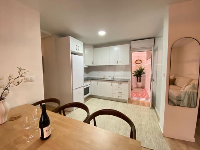 3 camera da letto Appartamento da affitare come casa vacanza in Centro, Torrevieja - 560 € (Rif: 8468942)