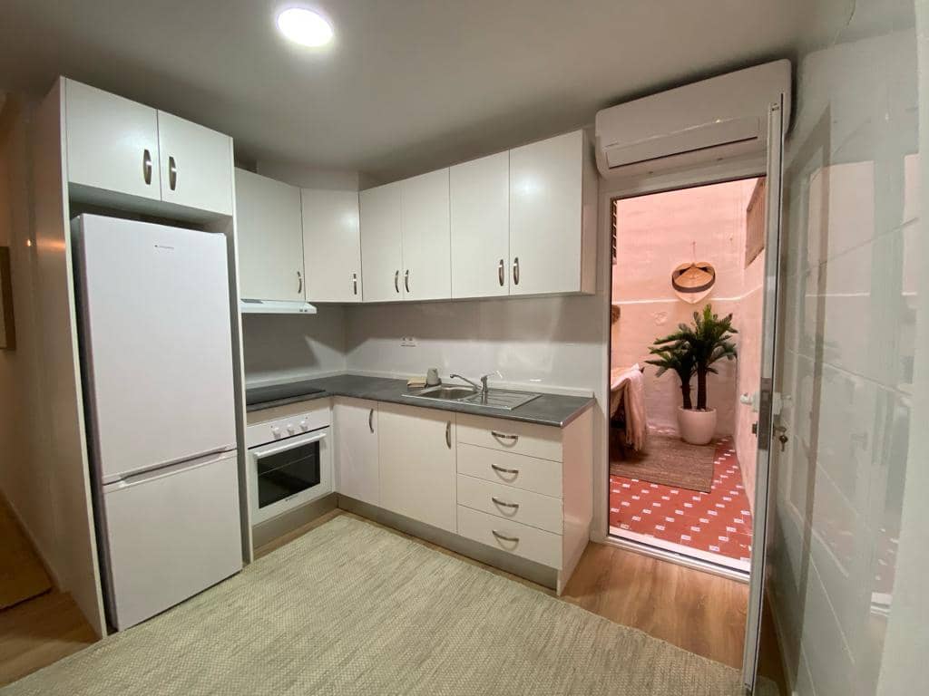 3 bedroom Apartment for holiday rental in Torrevieja - € 560 (Ref: 8468942)