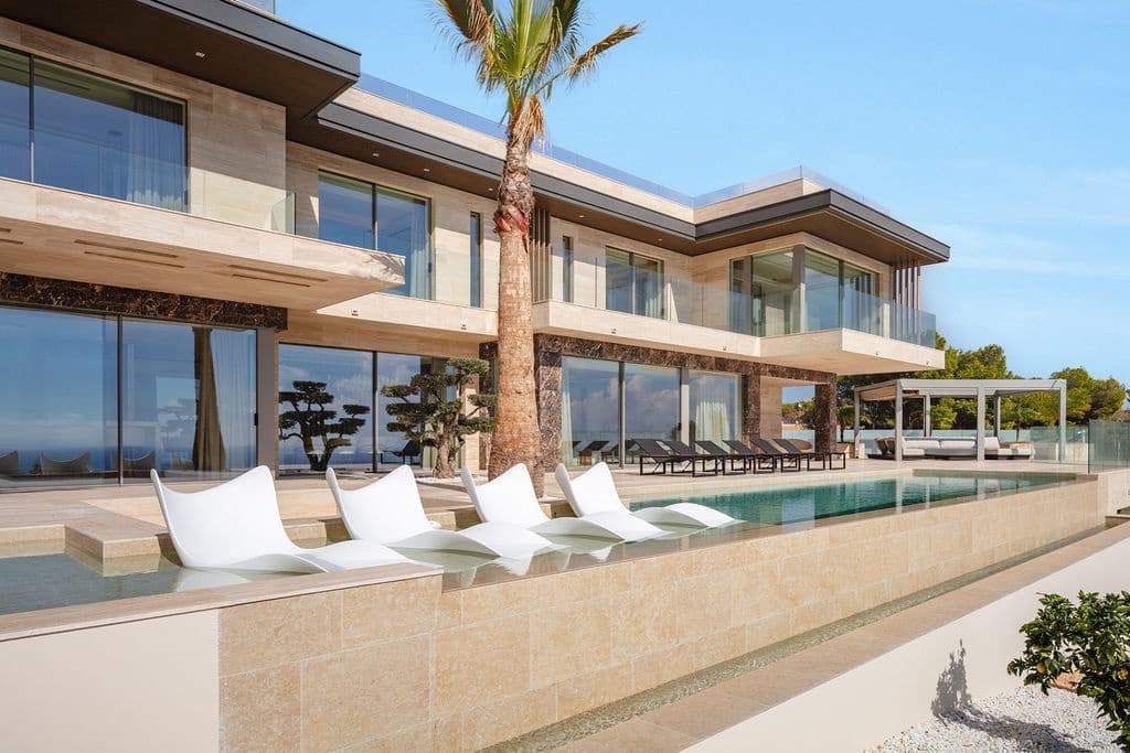 5 bedroom Villa for sale in Javea / Xabia with pool - € 7,990,000 (Ref: 8469954)
