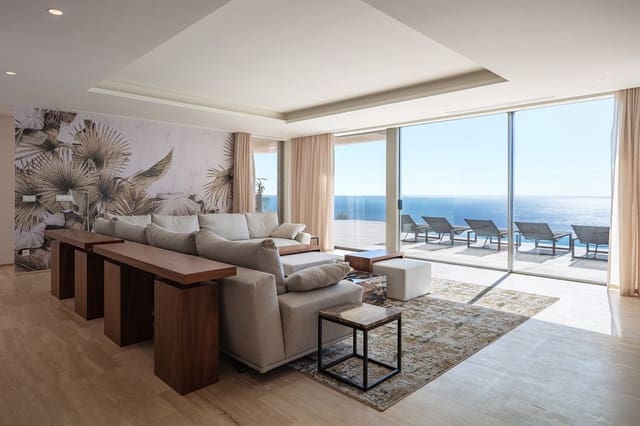 5 bedroom Villa for sale in Javea / Xàbia with pool - € 7,990,000 (Ref: 8469954)