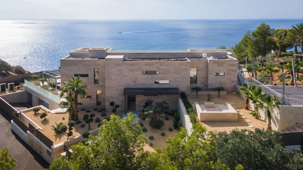 5 bedroom Villa for sale in Javea / Xabia with pool - € 7,990,000 (Ref: 8469954)