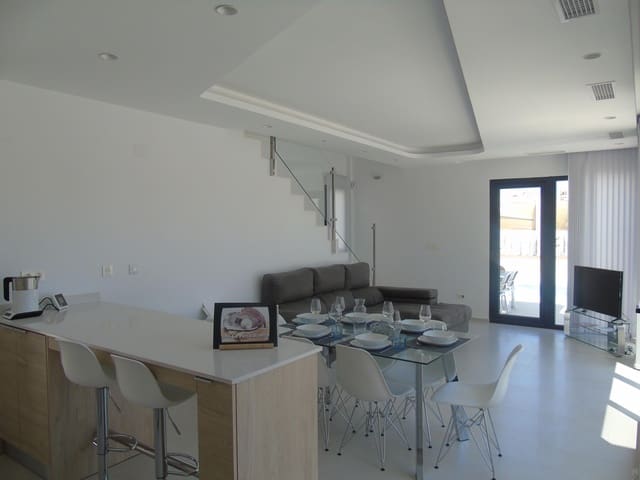 3 bedroom Villa for holiday rental in Benijófar with pool garage - € 1,120 (Ref: 8506197)