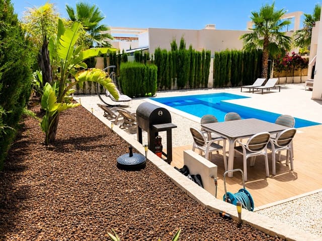 Villa/Maison de 3 chambres de location de vacances à Benijófar avec piscine garage - 1 050 € (Ref: 8506197)