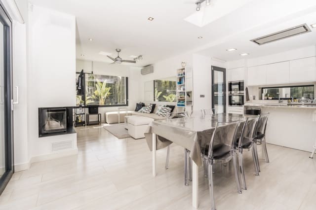 3 sypialnia Willa na sprzedaż w Javea / Xàbia z basenem - 1 200 000 € (Ref: 8531637)