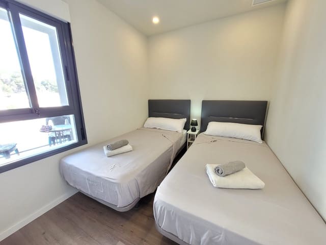 2 quarto Apartamento para arrendamento para férias em Puerto Deportivo, Guardamar del Segura com piscina Garagem - 399 € (Ref: 8543164)