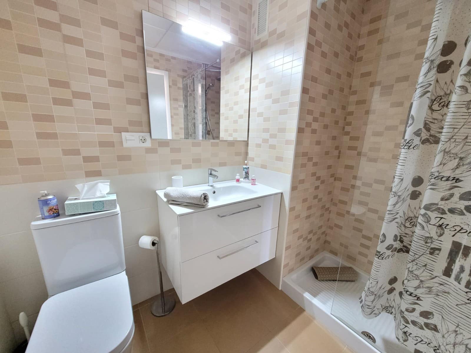 Appartement de 2 chambres de location de vacances à Guardamar del Segura avec piscine garage - 399 € (Ref: 8543164)
